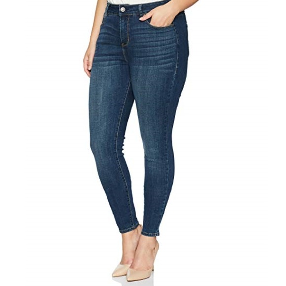 rebel wilson pin up skinny jeans